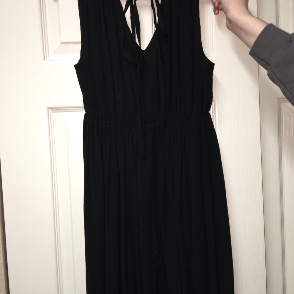 Black dress with tie v in the back